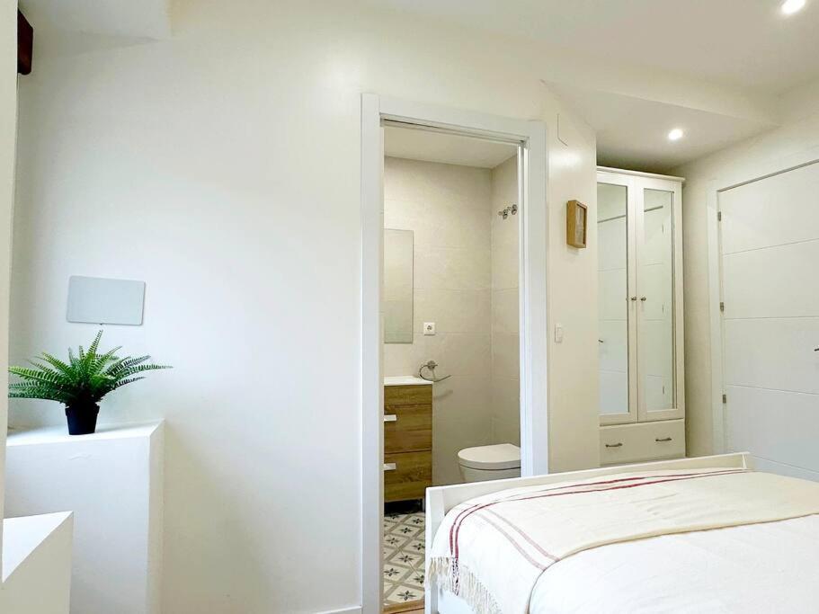 Apartamento De Diseno En Laredo Centro Luaran gambar
