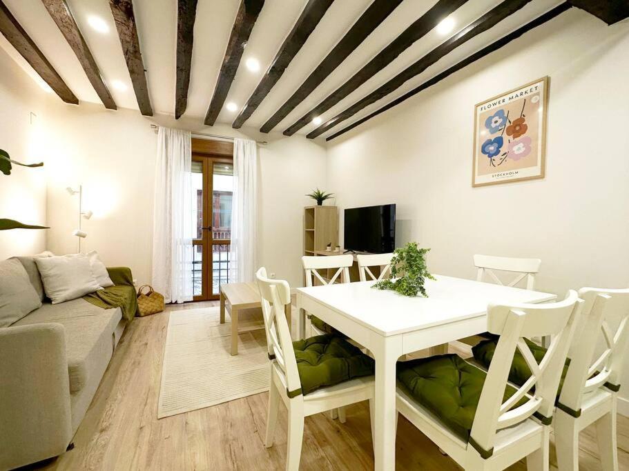 Apartamento De Diseno En Laredo Centro Luaran gambar