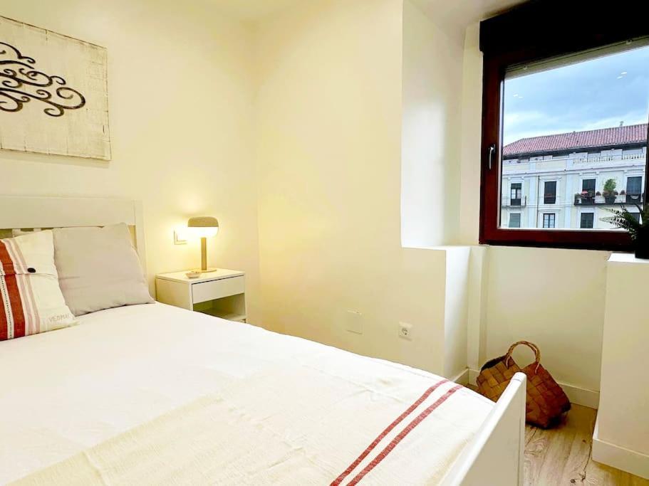 Apartamento De Diseno En Laredo Centro Luaran gambar