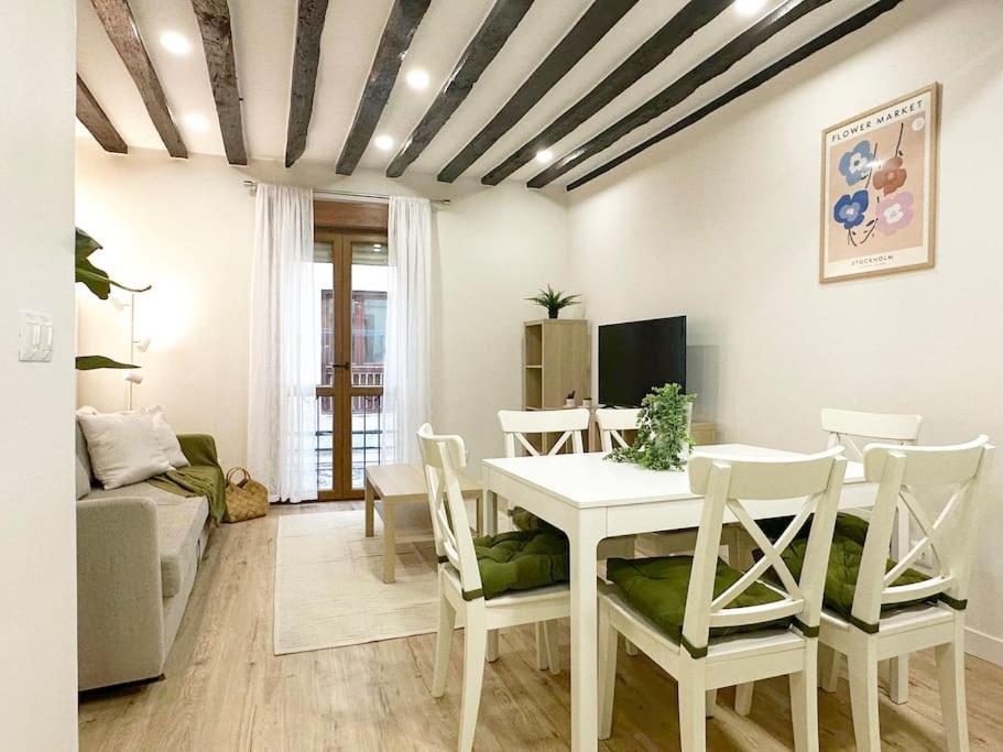 Apartamento De Diseno En Laredo Centro Luaran gambar